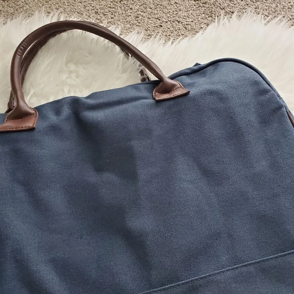 Tommy Bahama Duffel Bag nwot